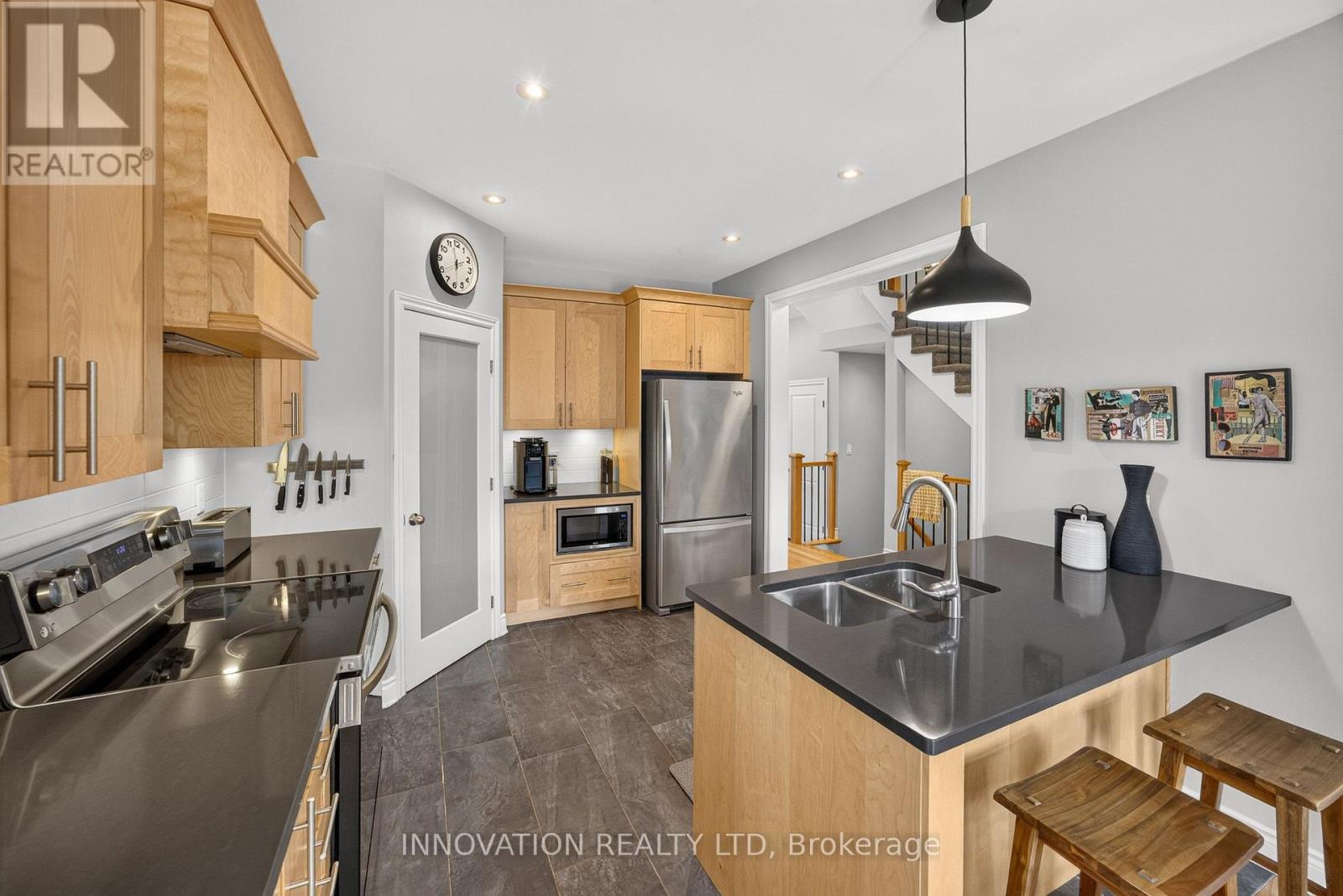 111 DULMAGE CRESCENT - 10