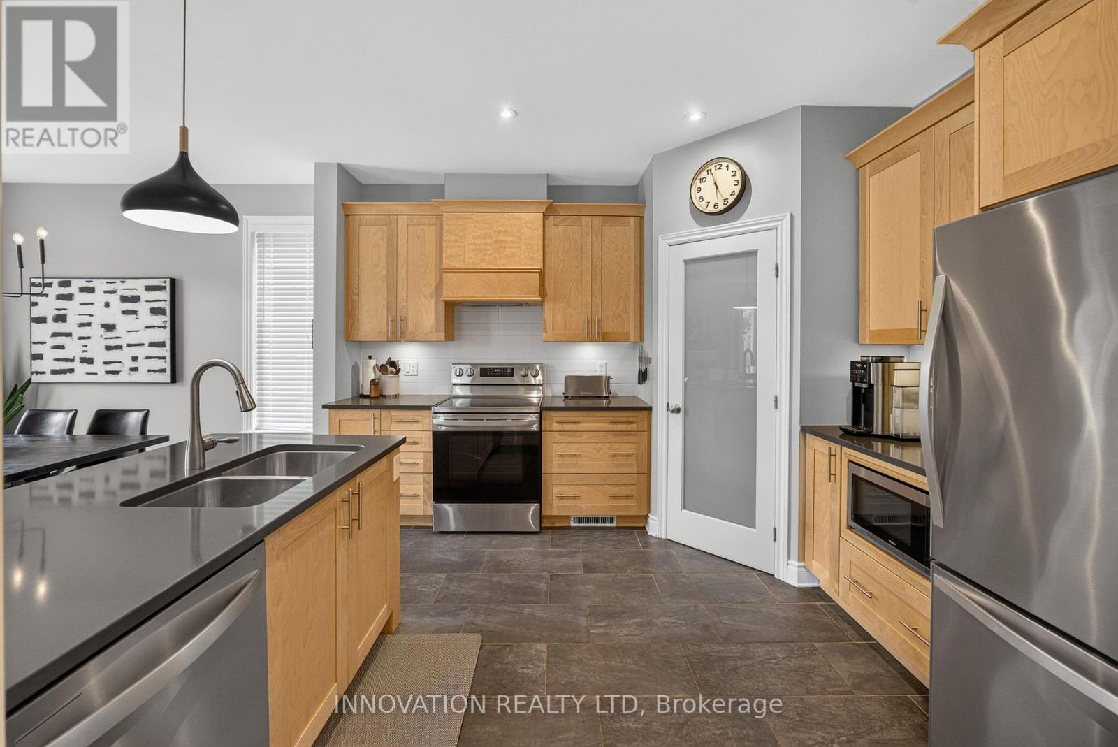 111 DULMAGE CRESCENT - 11