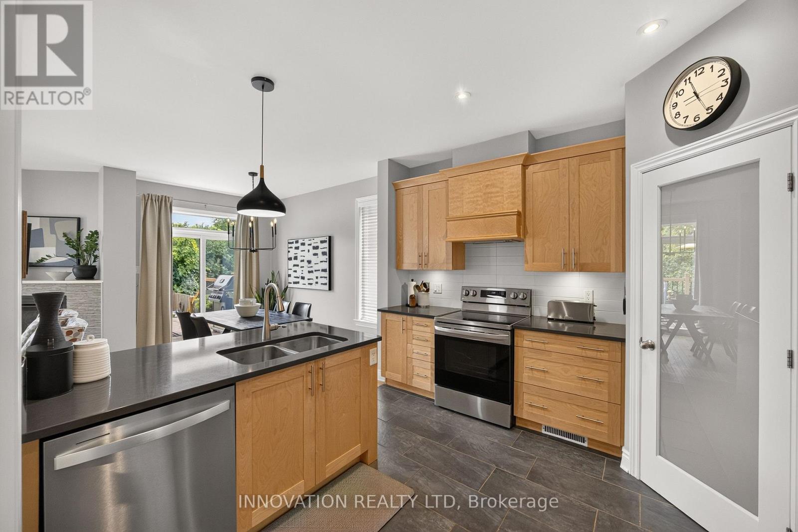 111 DULMAGE CRESCENT - 12