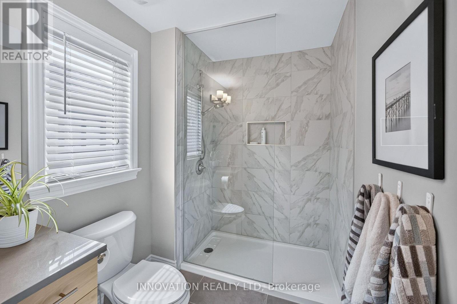 111 DULMAGE CRESCENT - 19