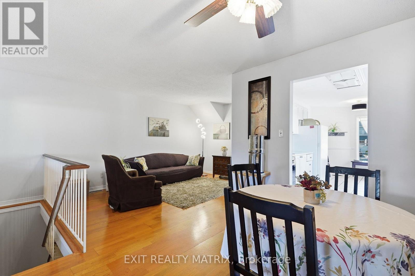751 CLEARCREST CRESCENT - 17
