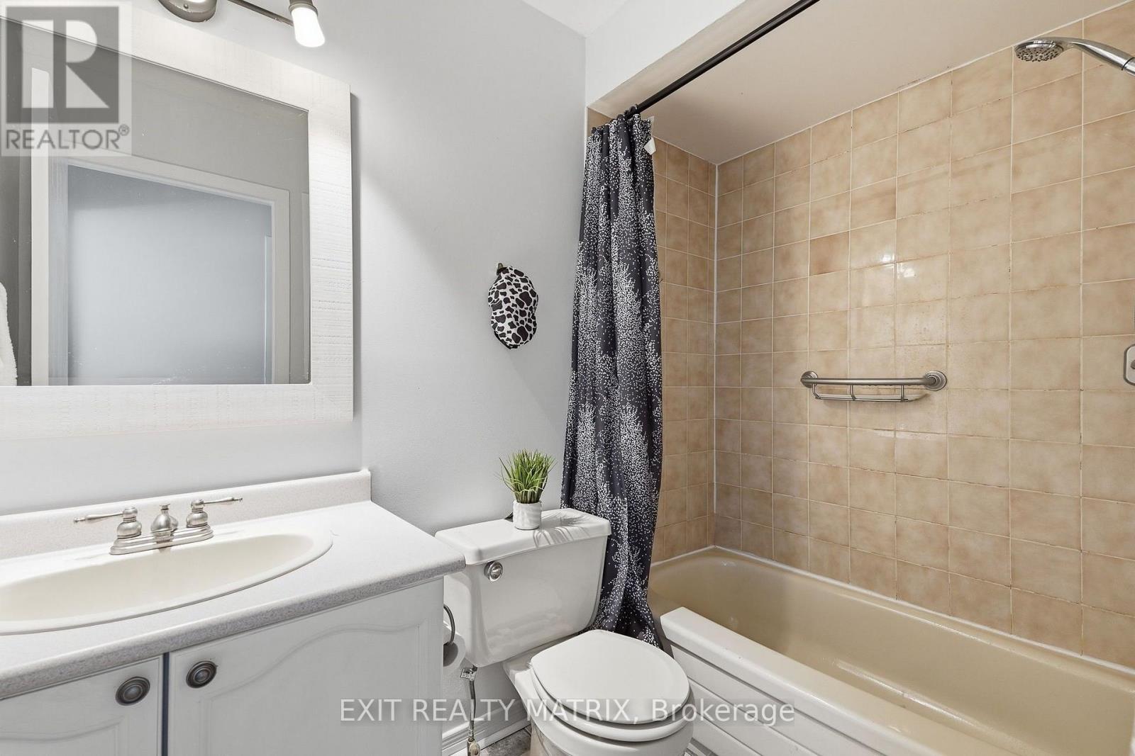 751 CLEARCREST CRESCENT - 24