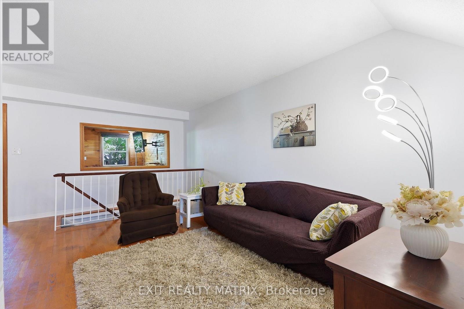 751 CLEARCREST CRESCENT - 7