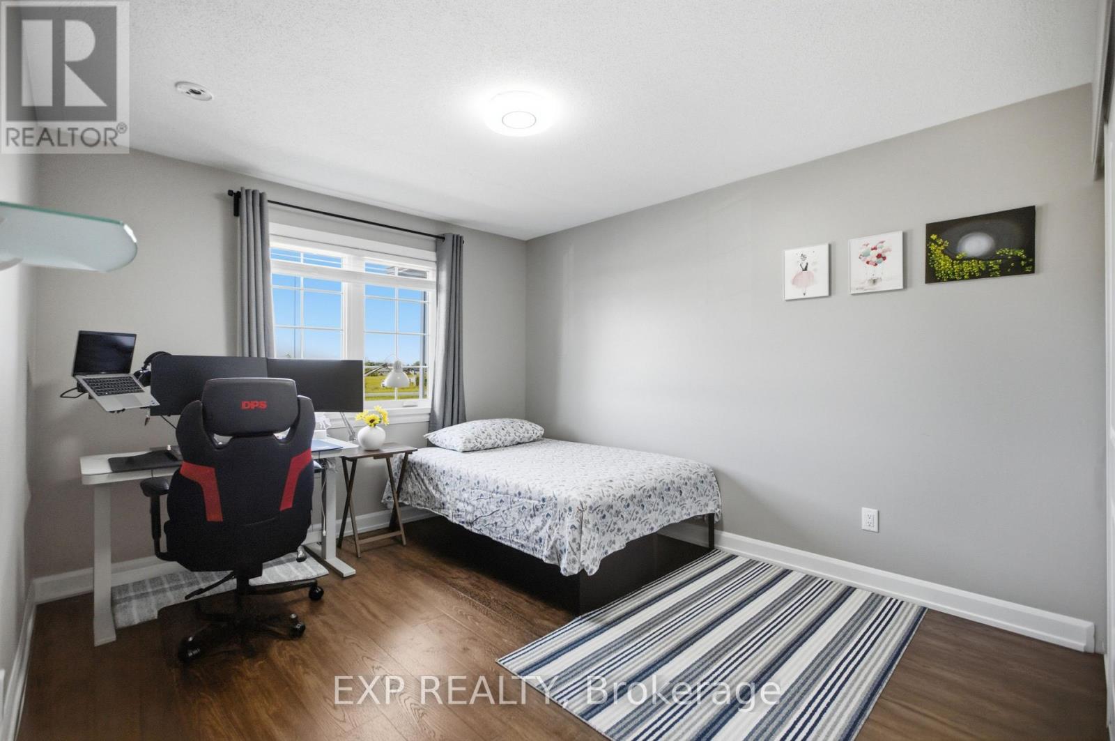 42 VIMY RIDGE CRESCENT - Image 18