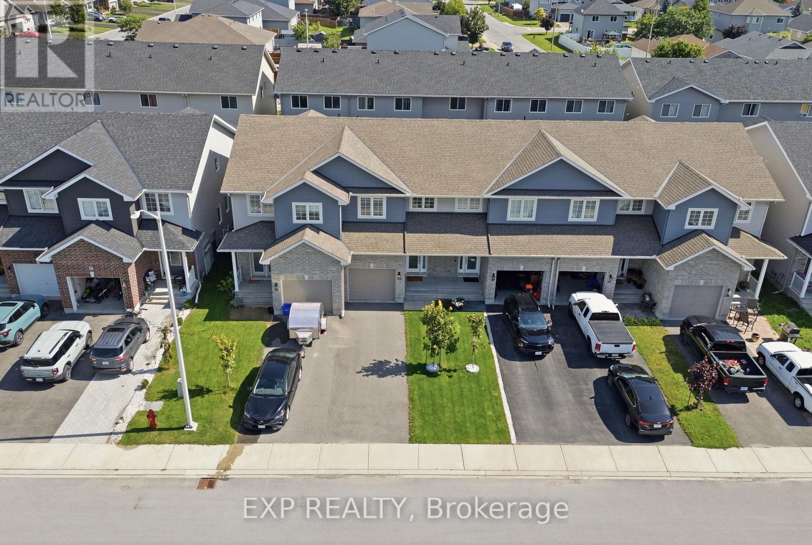 42 VIMY RIDGE CRESCENT - 29