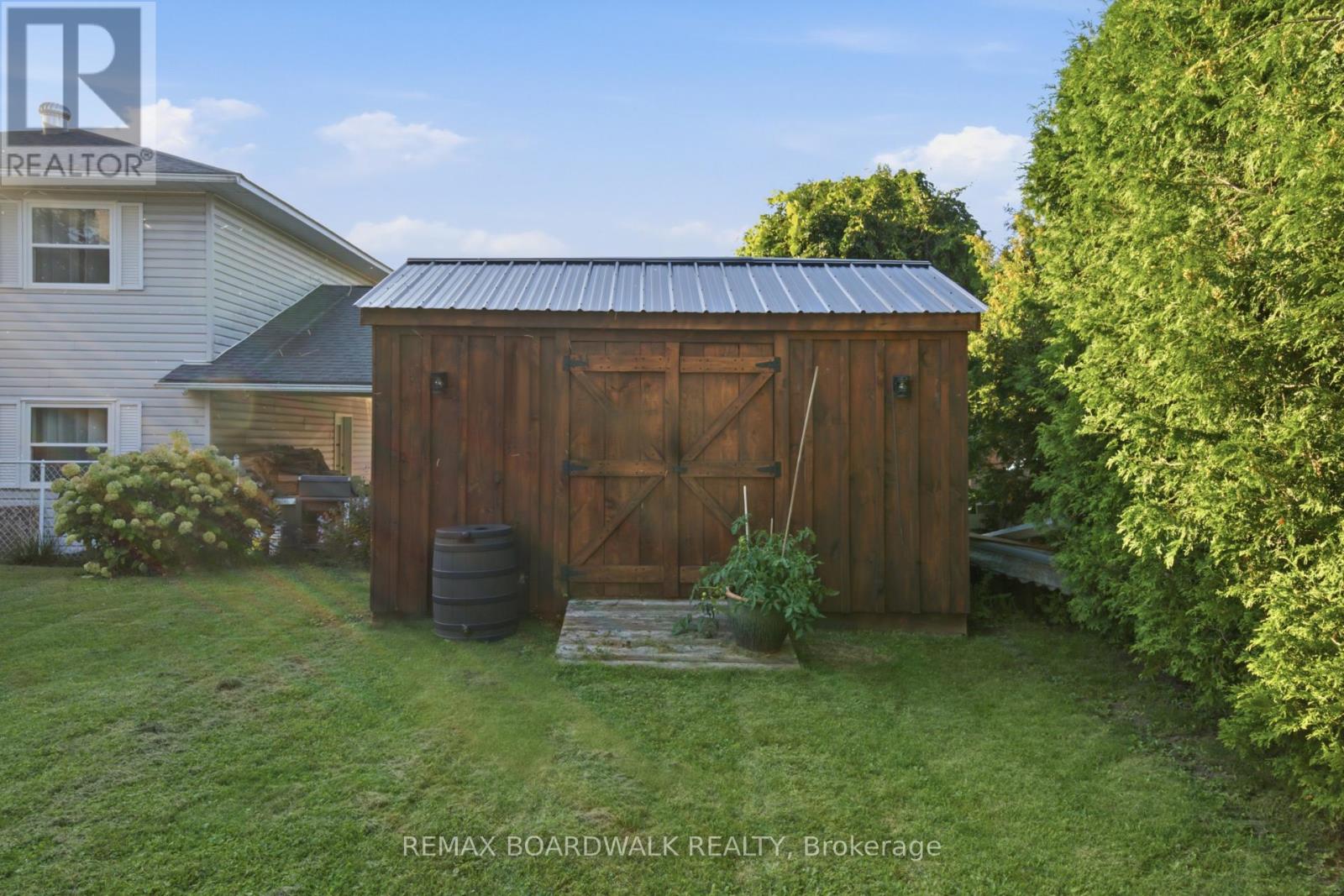 762 ST LAWRENCE STREET - Image 14