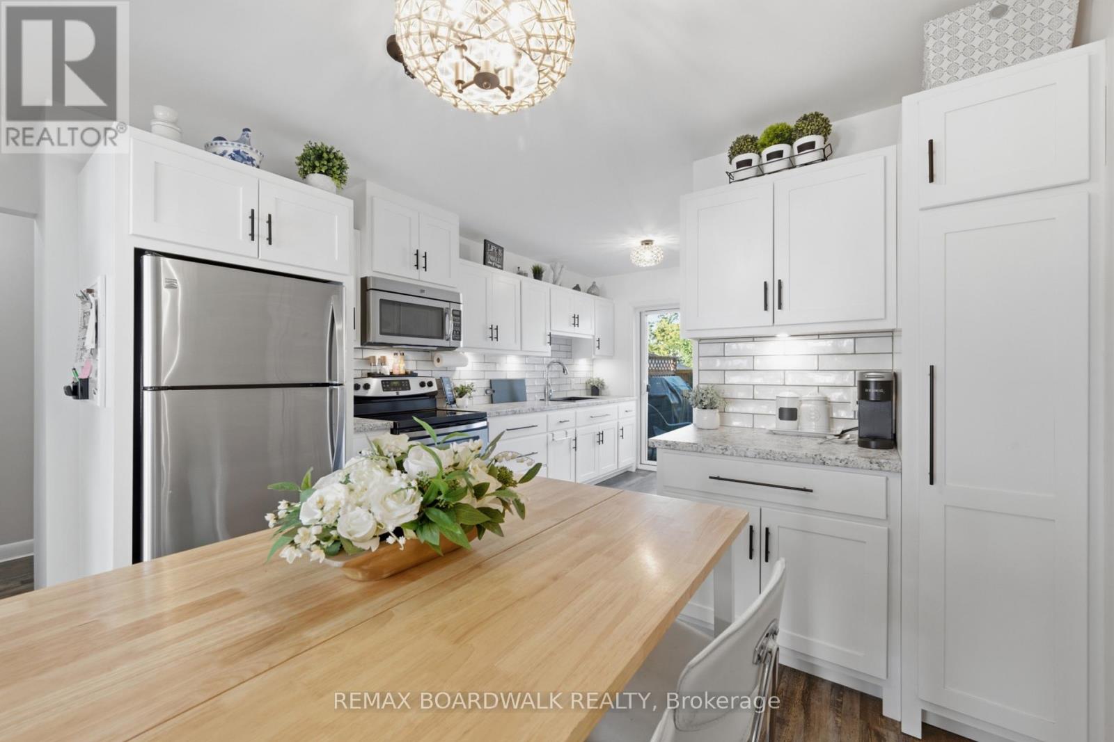 762 ST LAWRENCE STREET - Image 21