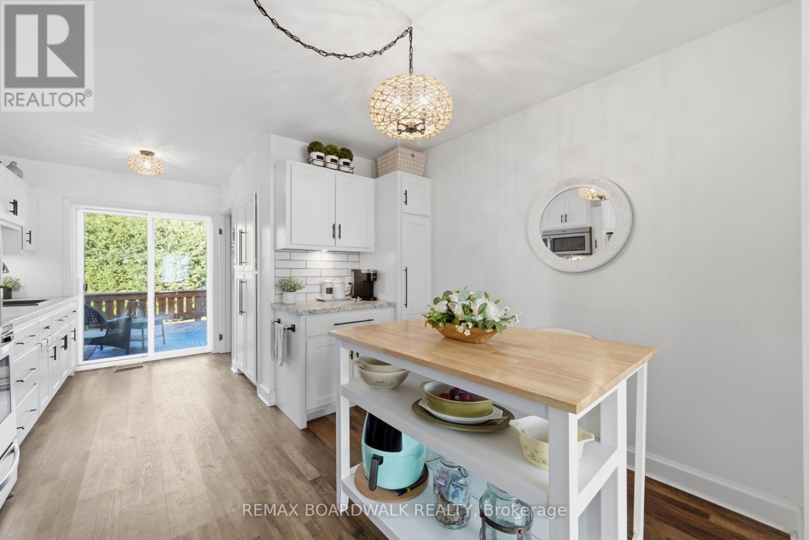 762 ST LAWRENCE STREET - Image 22