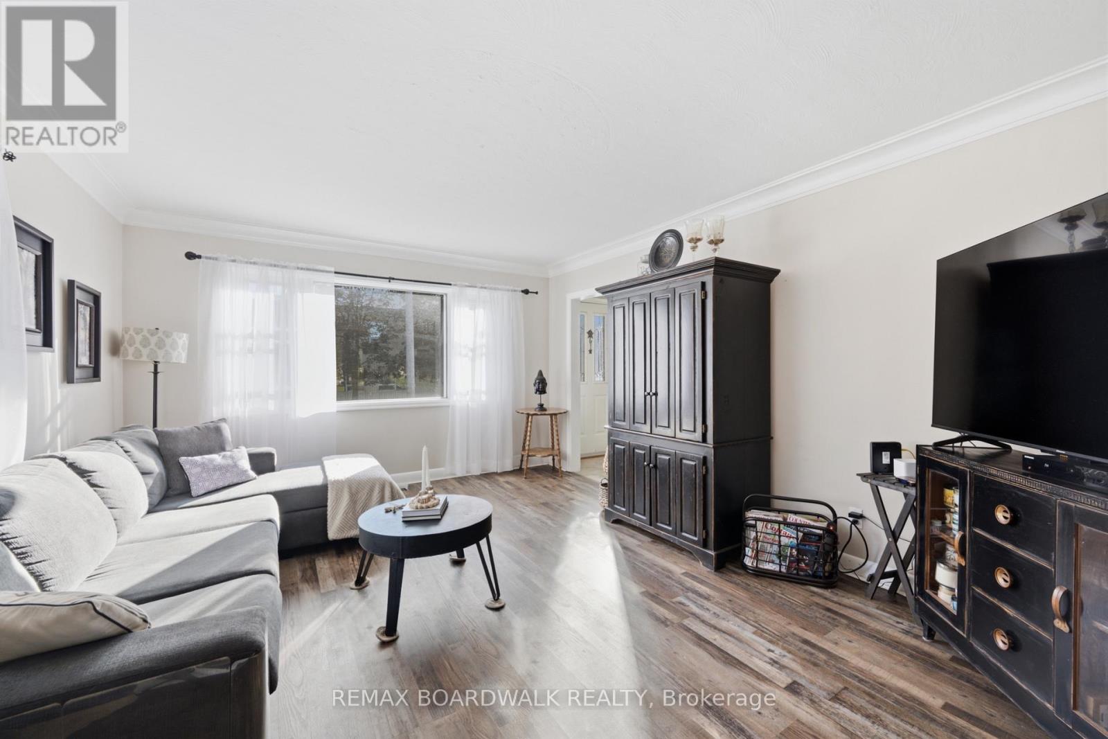 762 ST LAWRENCE STREET - Image 24