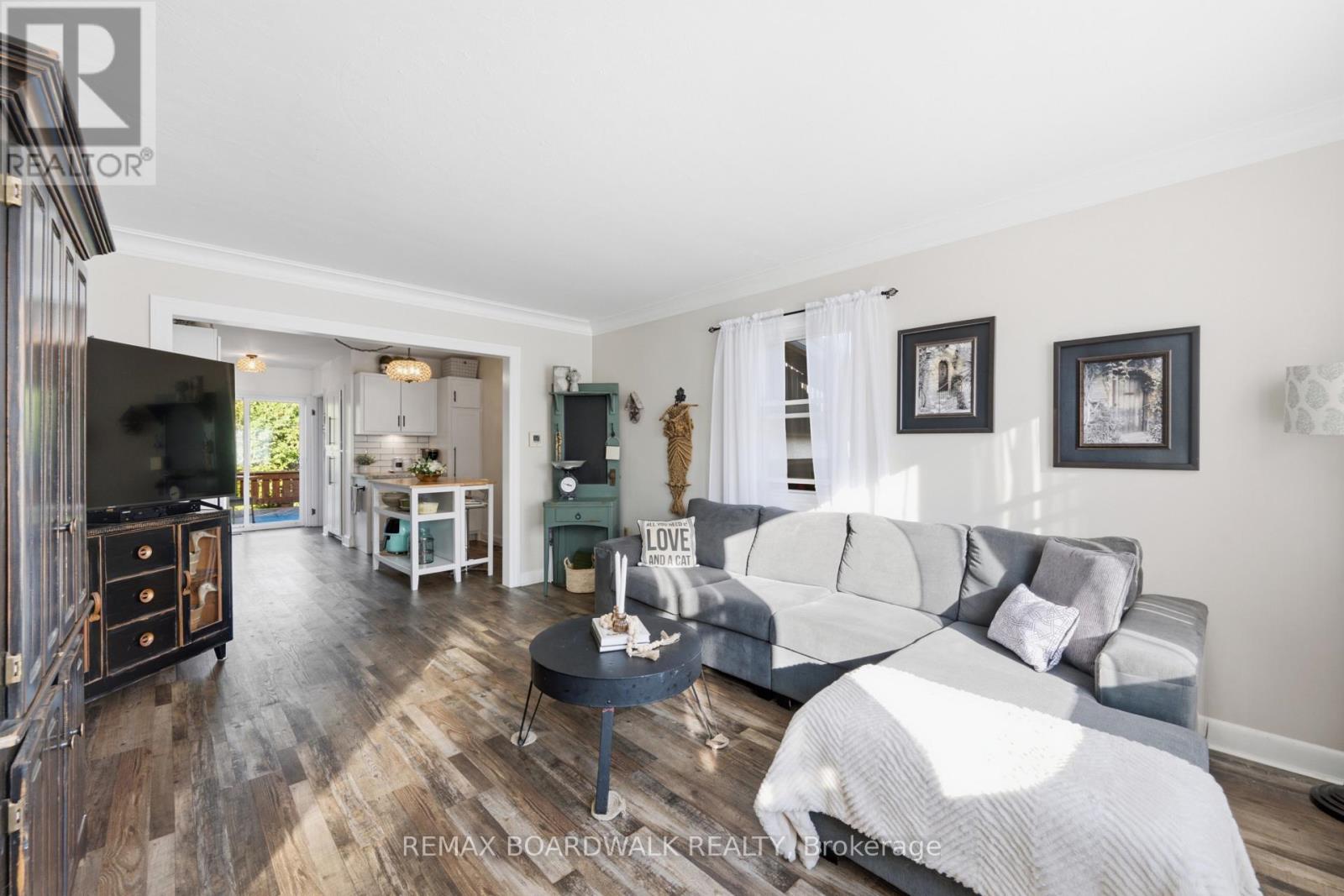 762 ST LAWRENCE STREET - Image 27