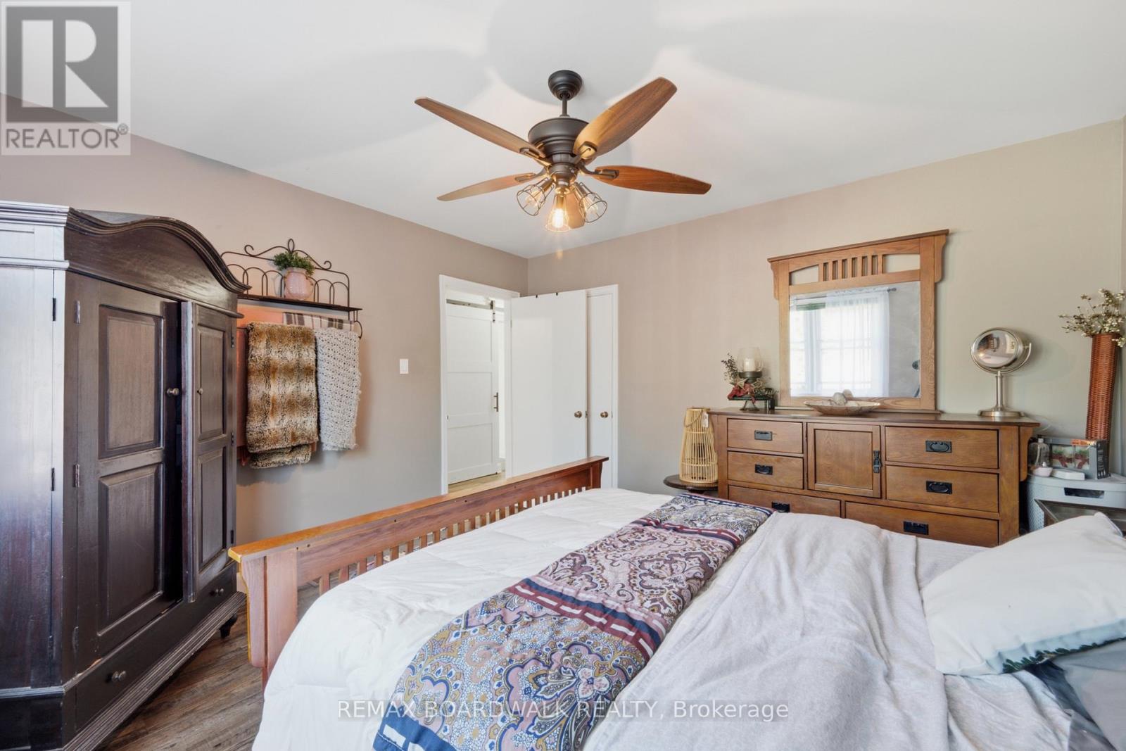 762 ST LAWRENCE STREET - Image 29