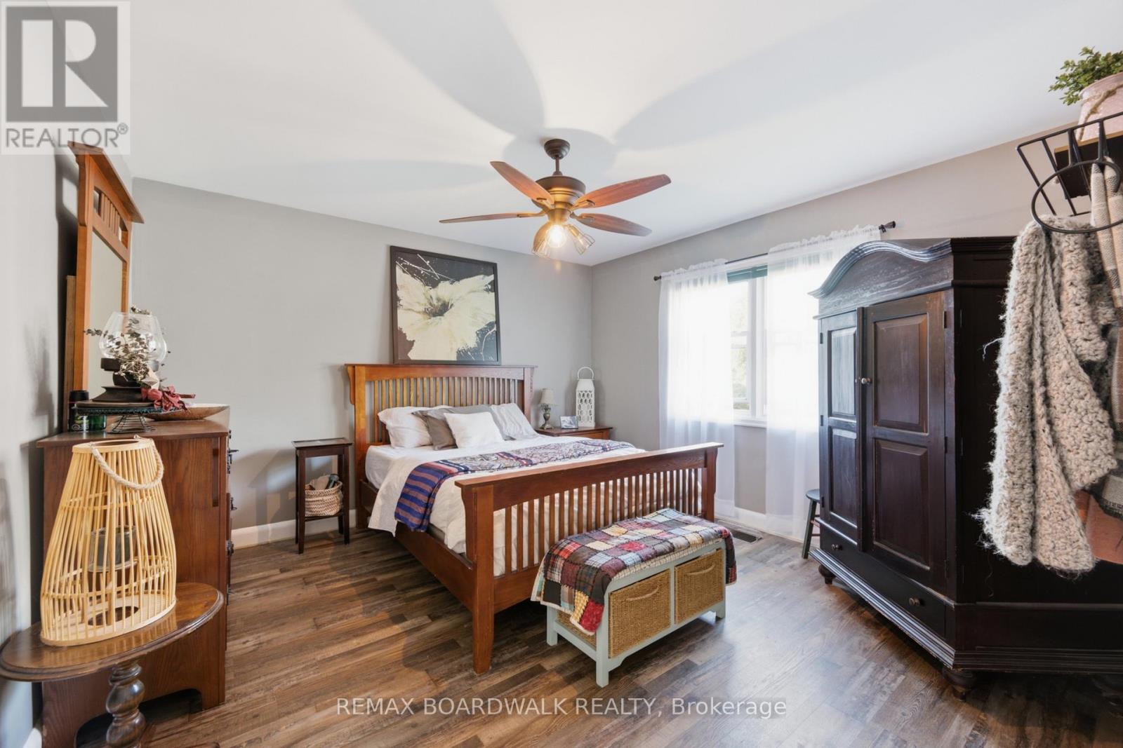 762 ST LAWRENCE STREET - Image 31