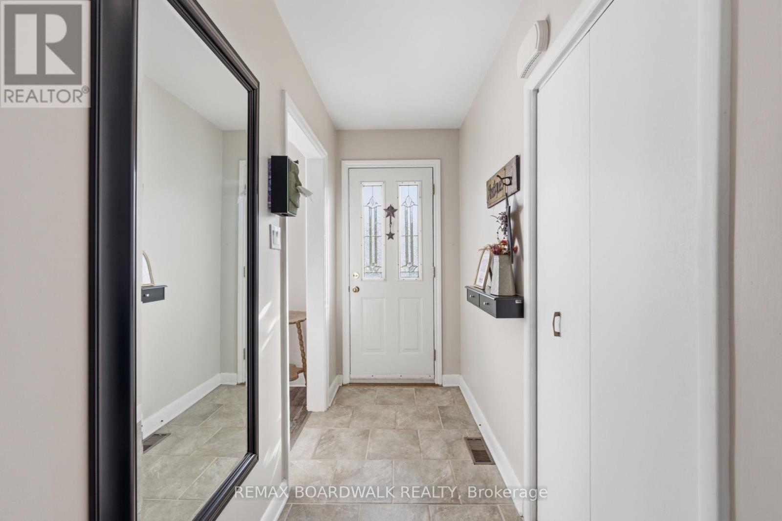 762 ST LAWRENCE STREET - Image 34