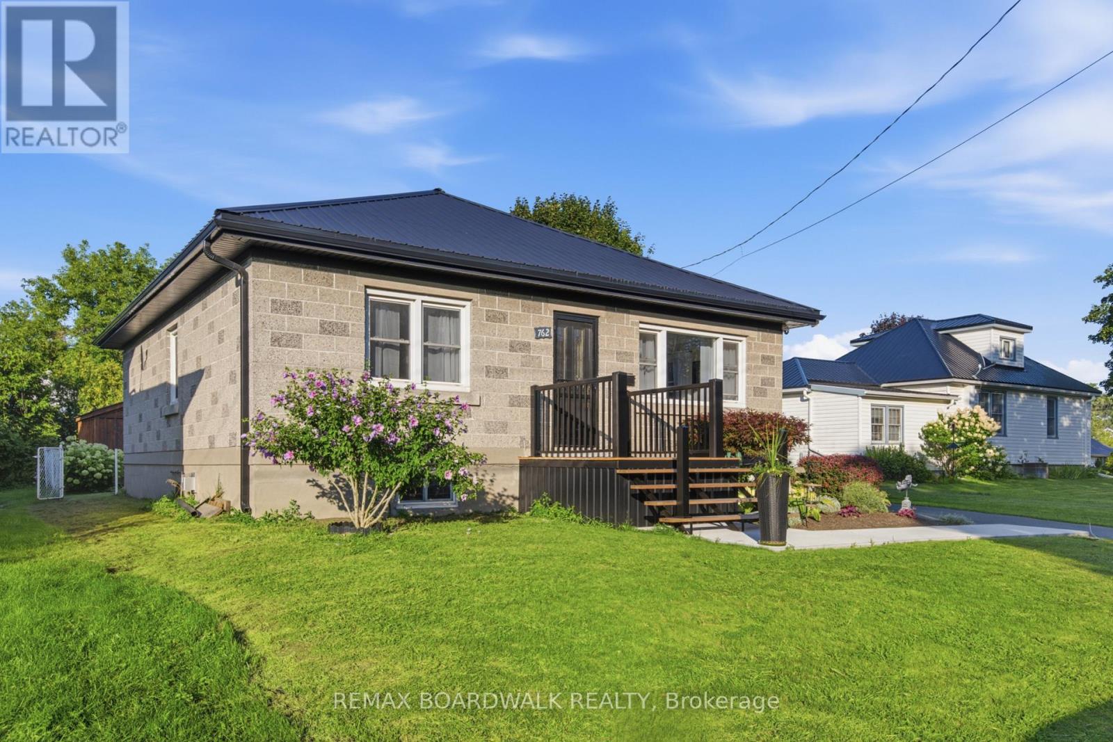 762 ST LAWRENCE STREET - Image 4