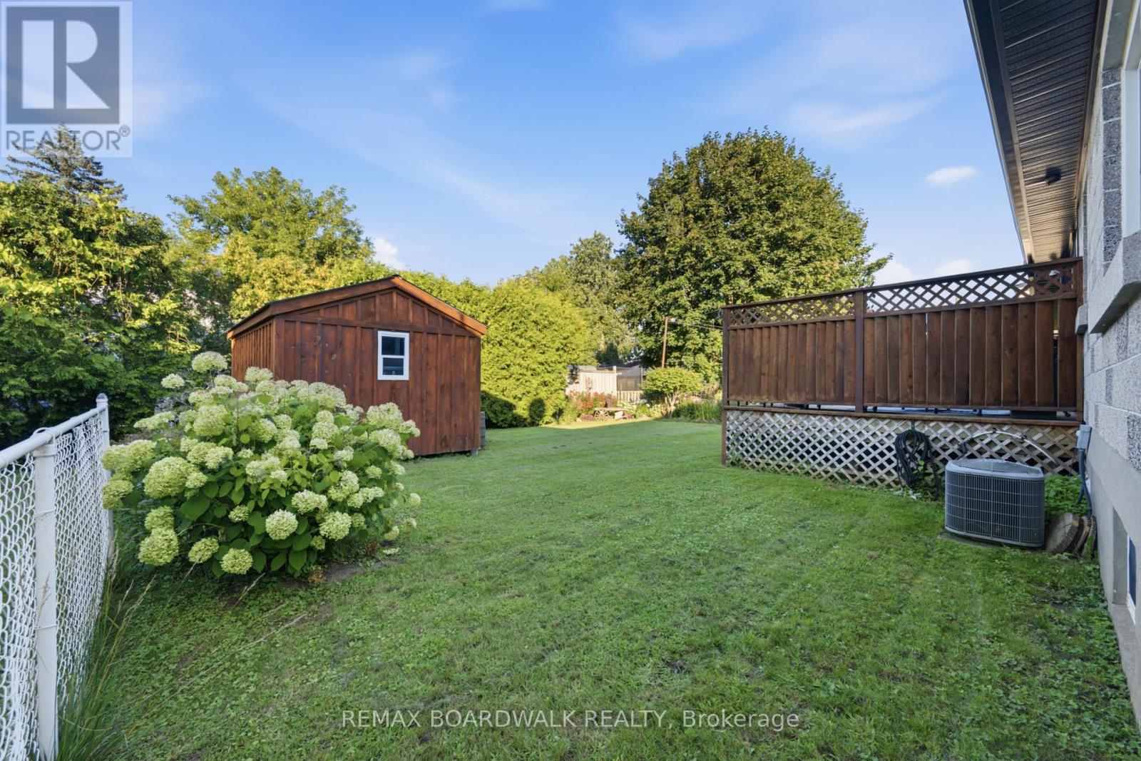 762 ST LAWRENCE STREET - Image 9