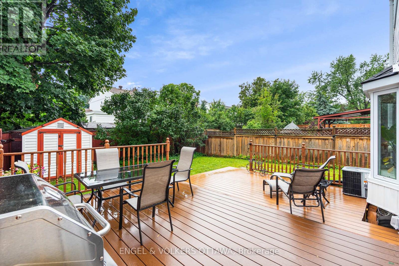 10 ESTELLE CRESCENT - 47
