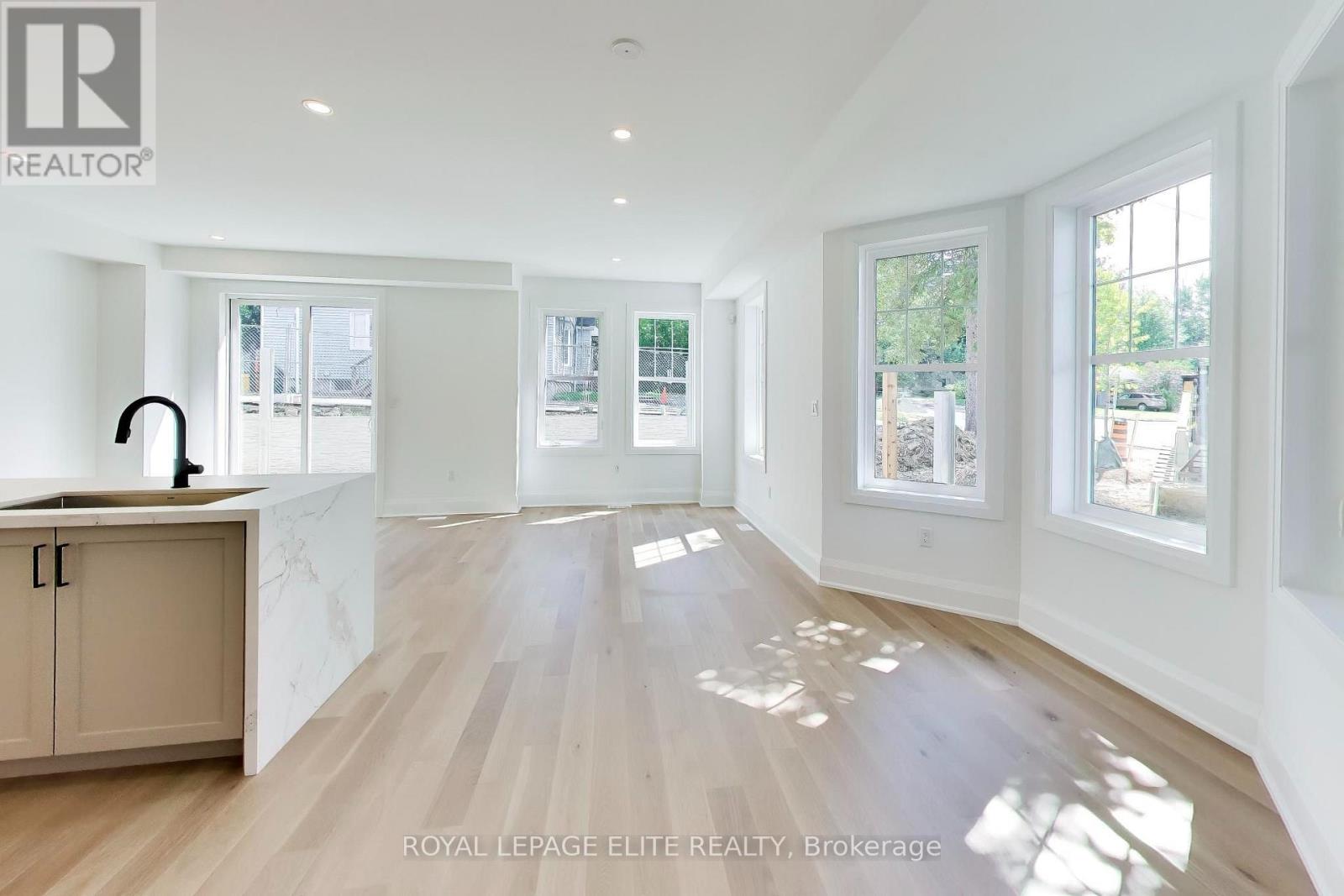7 DENNISON STREET S - 12