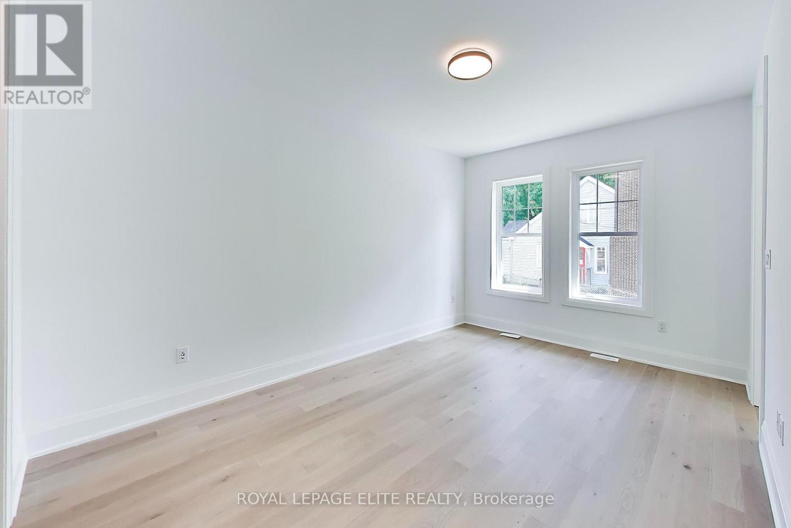7 DENNISON STREET S - 23