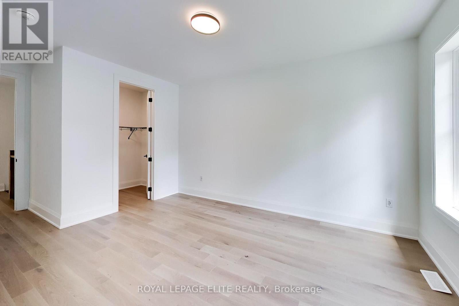 7 DENNISON STREET S - Image 25