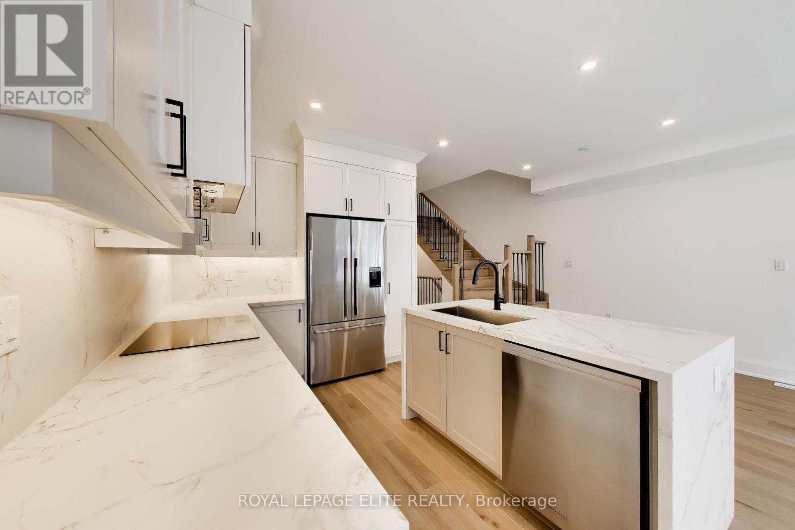 11 DENNISON STREET S - 11