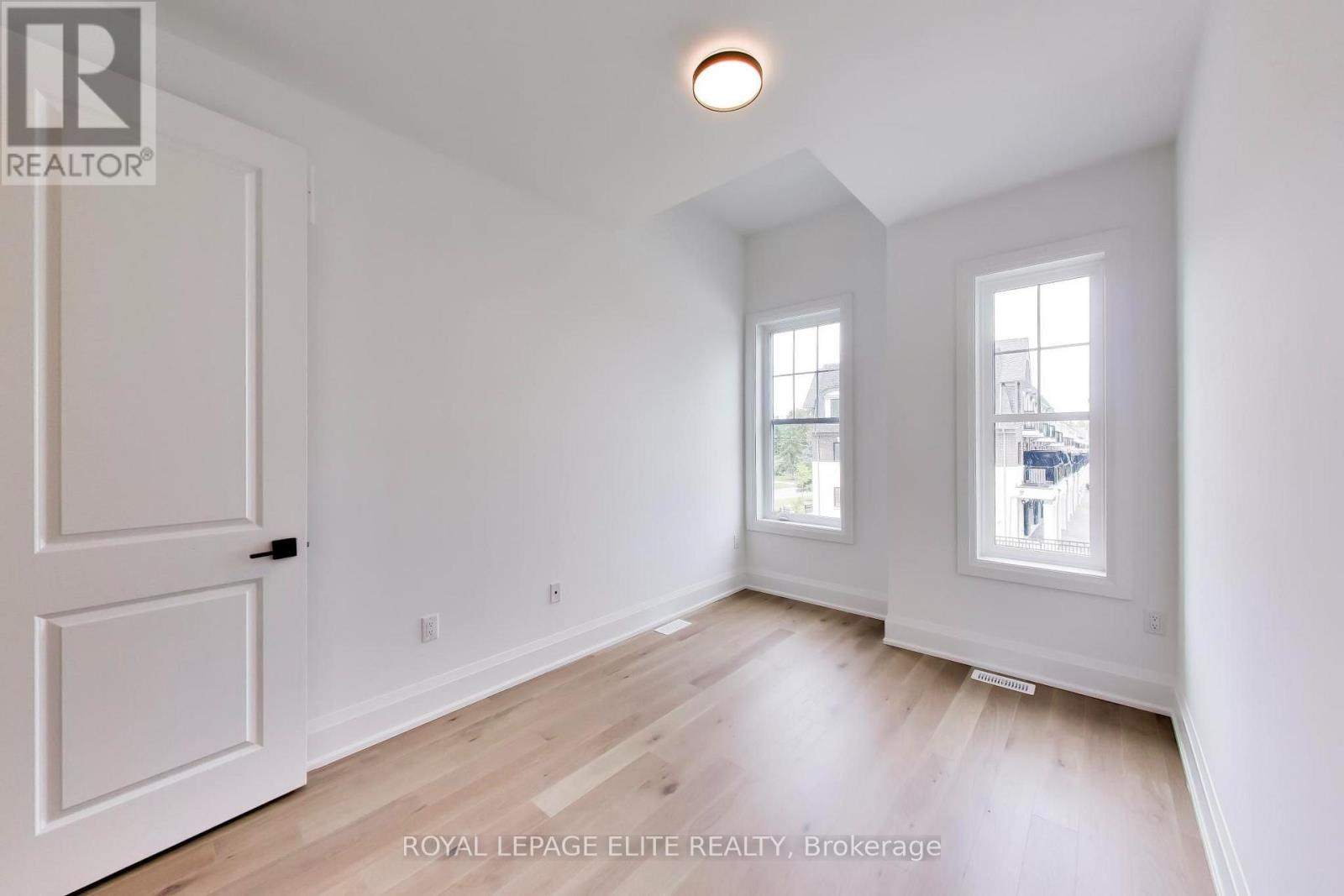 11 DENNISON STREET S - Image 27