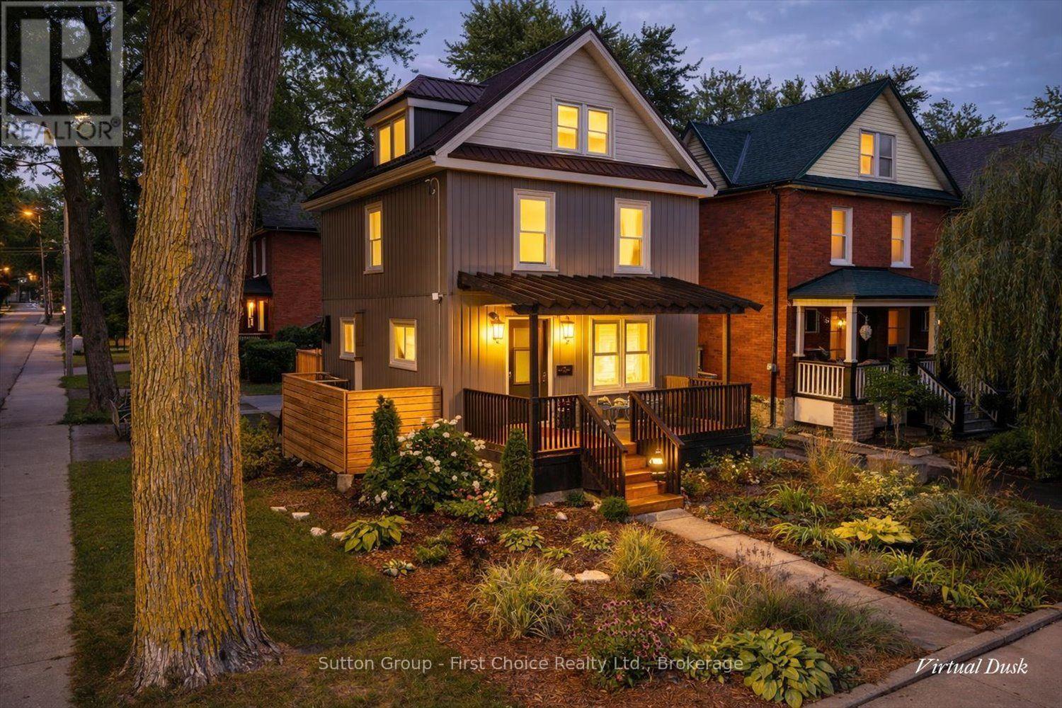 222 BRUNSWICK STREET - 3