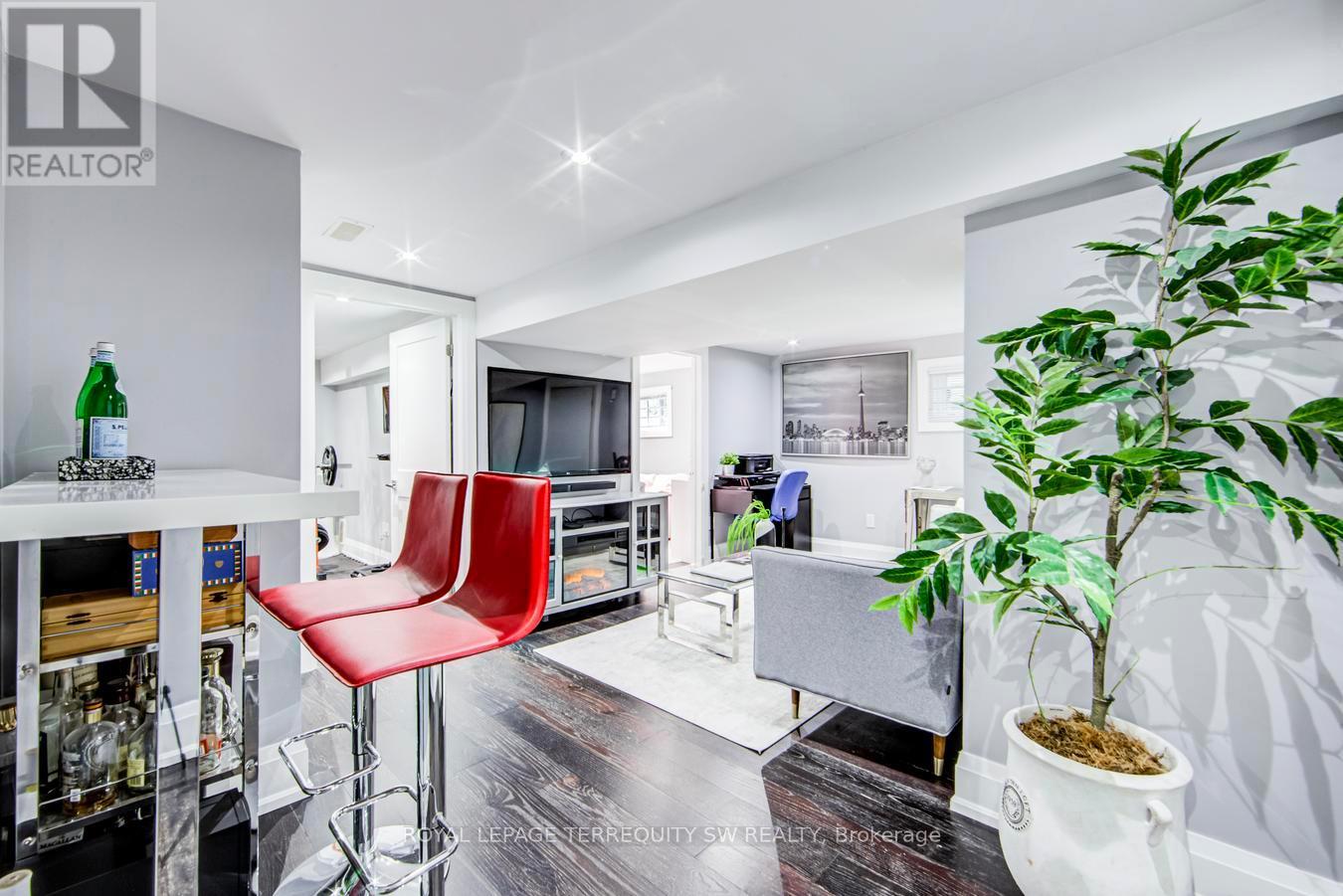 888 FOURTH STREET - Image 28