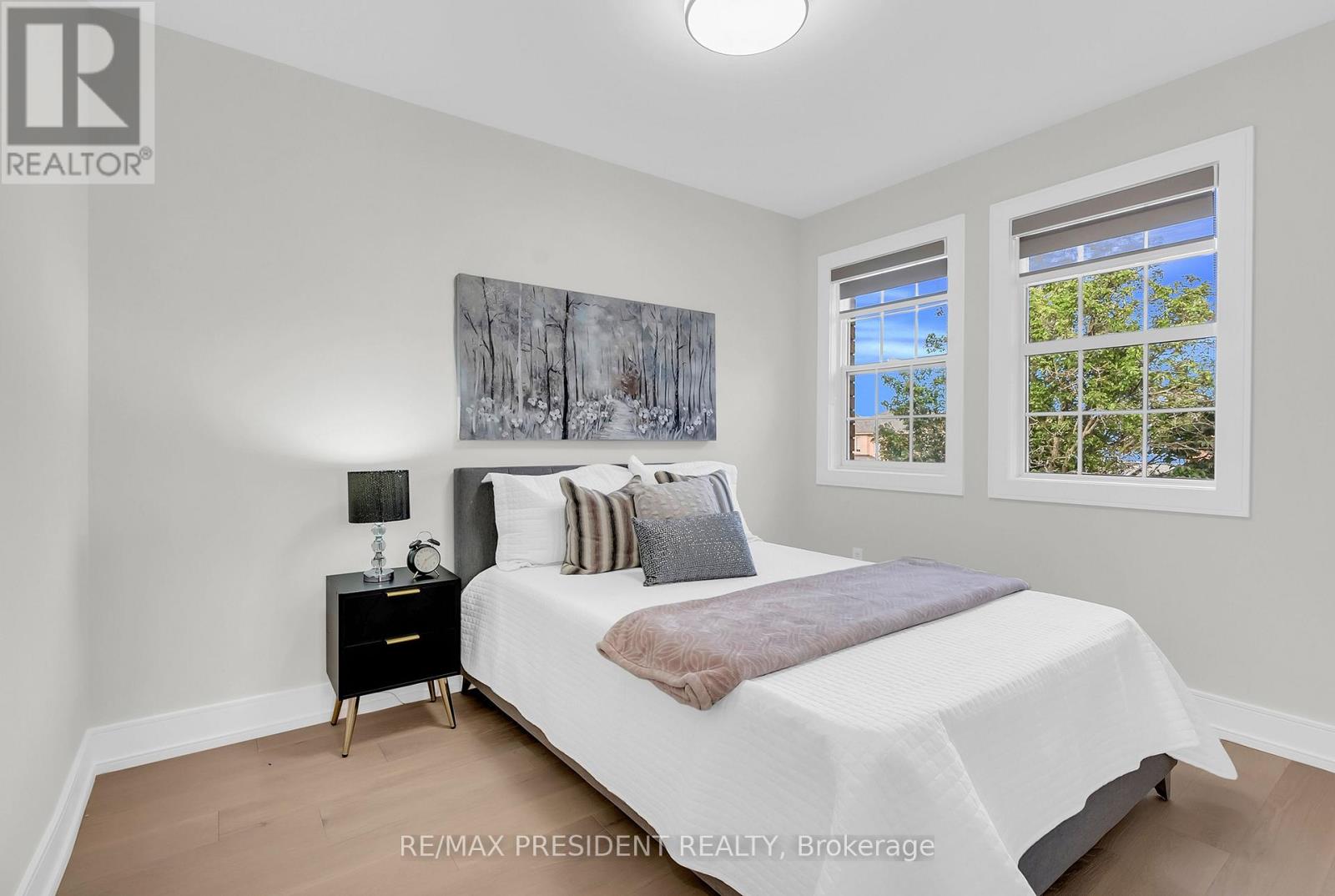 2362 BANKSIDE DRIVE - 34