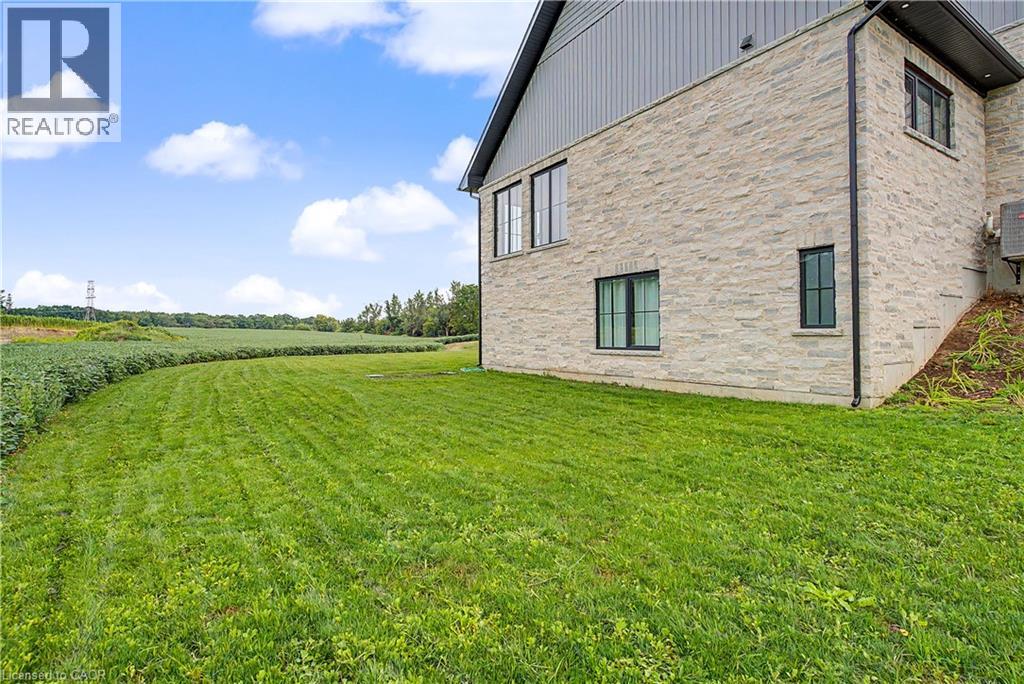 742 COUNTRY SQUIRE Road - Image 49