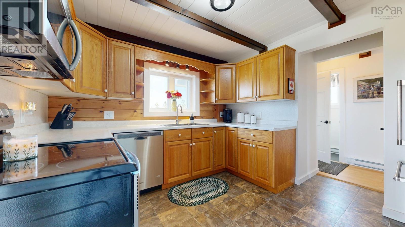 Property 21 of 47 of 91 McGray Avenue
