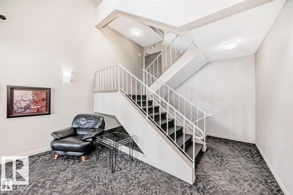 #104 11455 41 AV NW - 30