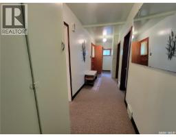 3pc Bathroom - 106 Railway Avenue E, Neilburg, SK S0M2C0 Photo 11