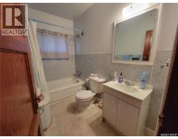 106 Railway Avenue E, Neilburg, SK S0M2C0 Photo 20