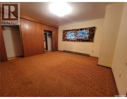 106 Railway Avenue E, Neilburg, SK S0M2C0 Photo 24