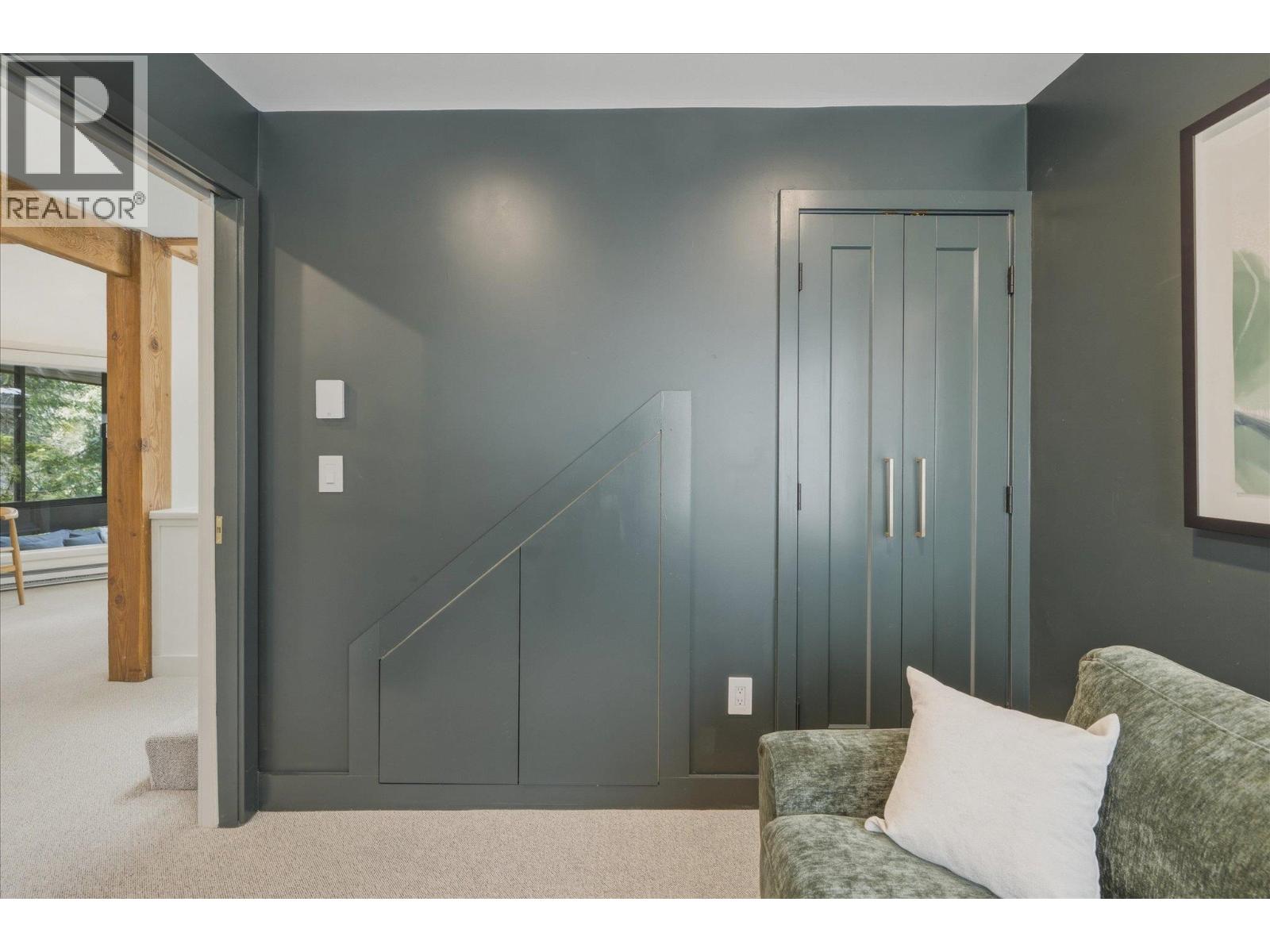 205 6117 EAGLE DRIVE, Whistler