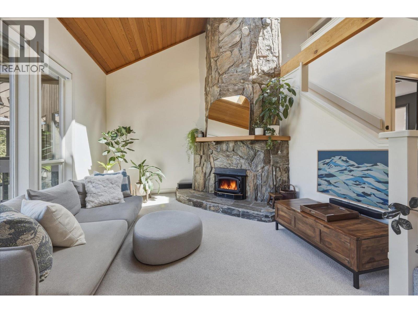 205 6117 EAGLE DRIVE, Whistler