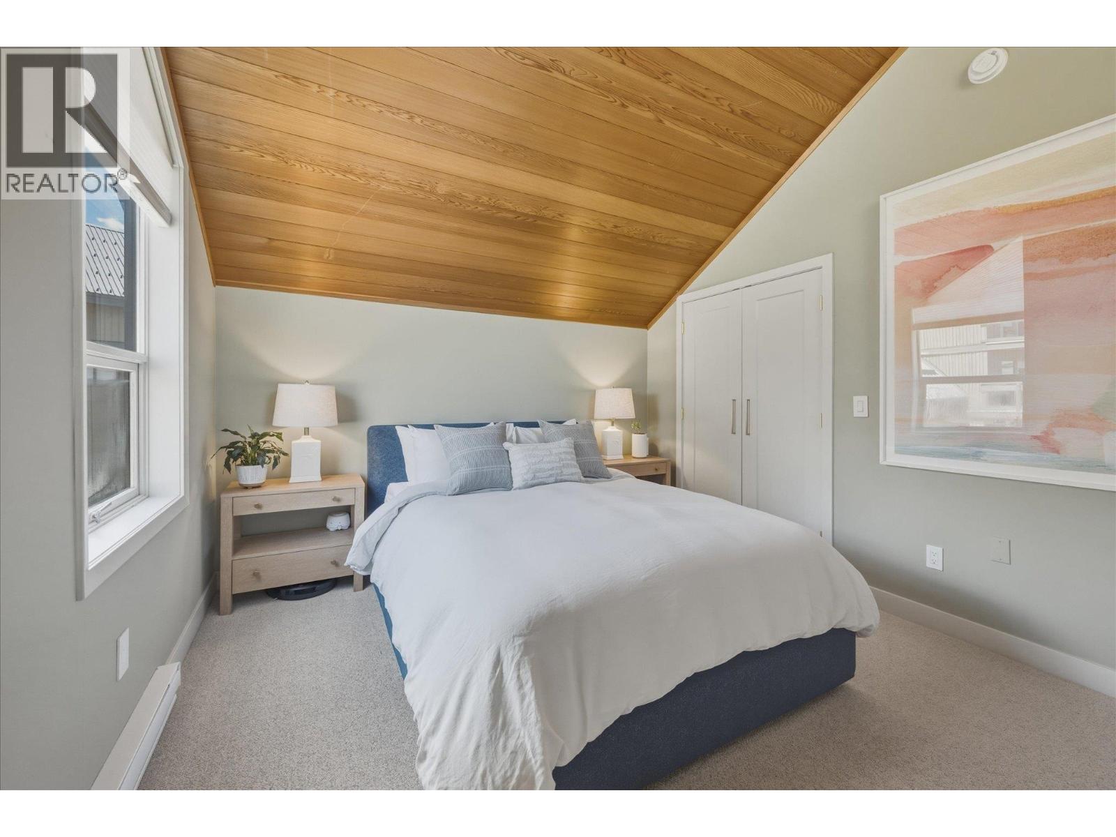 205 6117 EAGLE DRIVE, Whistler