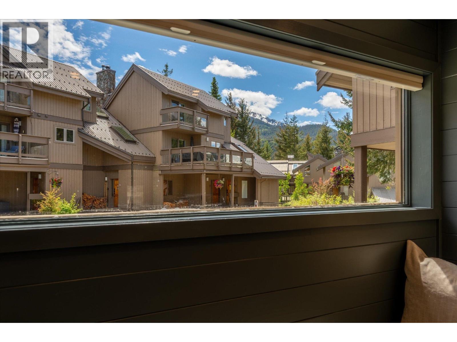 205 6117 EAGLE DRIVE, Whistler