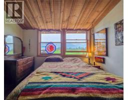 9498 Westside Road, Invermere, BC V0A1K5 Photo 33