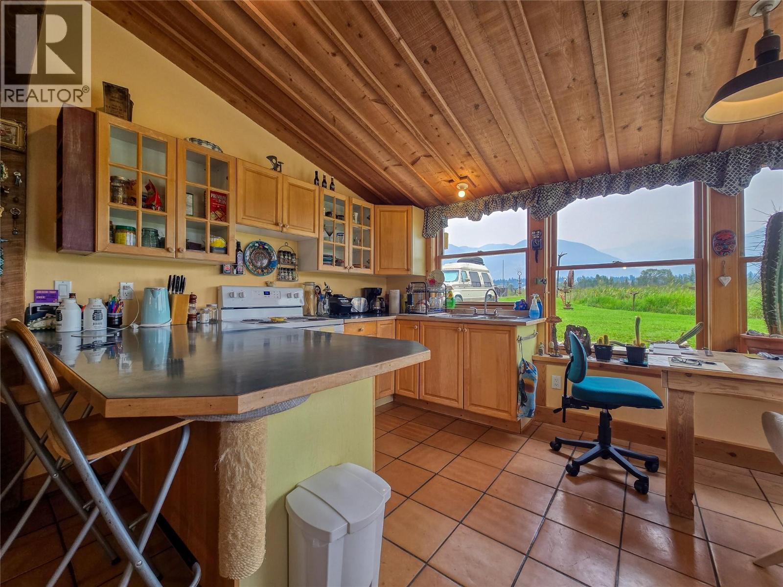 9498 Westside Road, Invermere