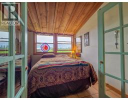 9498 Westside Road, Invermere, BC V0A1K5 Photo 32