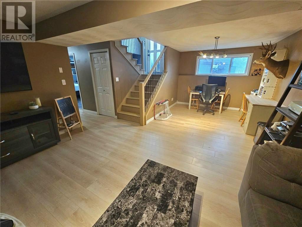 3247 Lina Street - 14