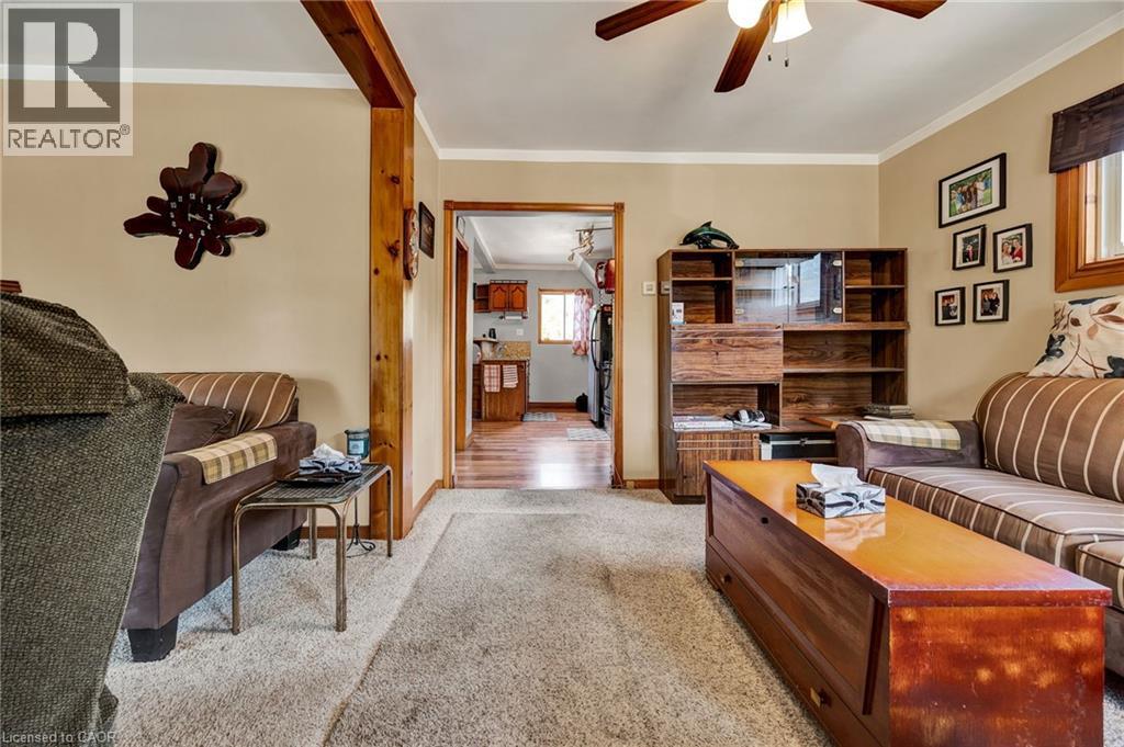 57 BLOOMINGDALE Road — photo 3