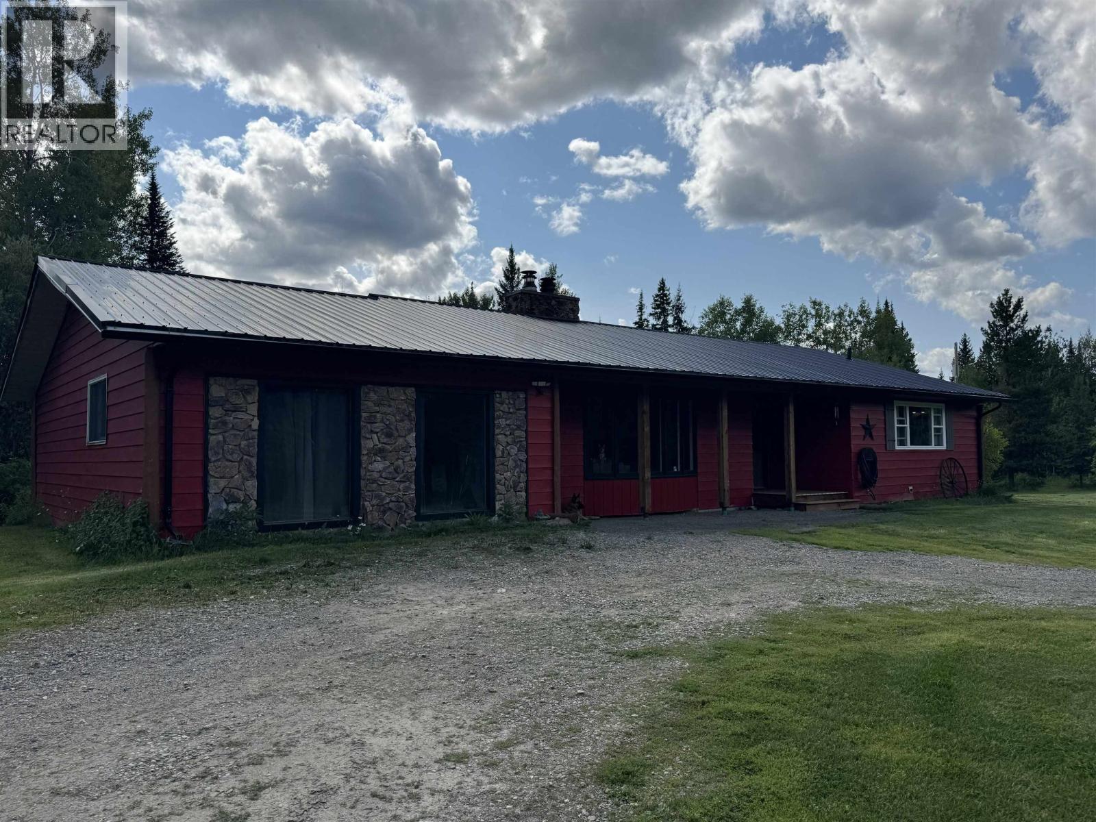 21040 WRIGHT CREEK ROAD — $849,900