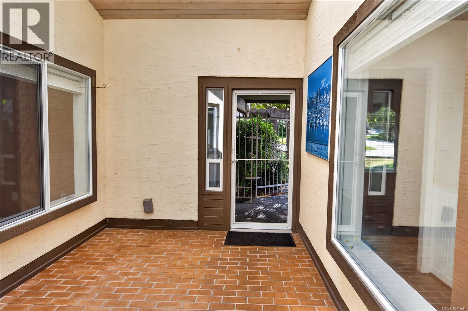 #1 885 Berwick Rd S - 40