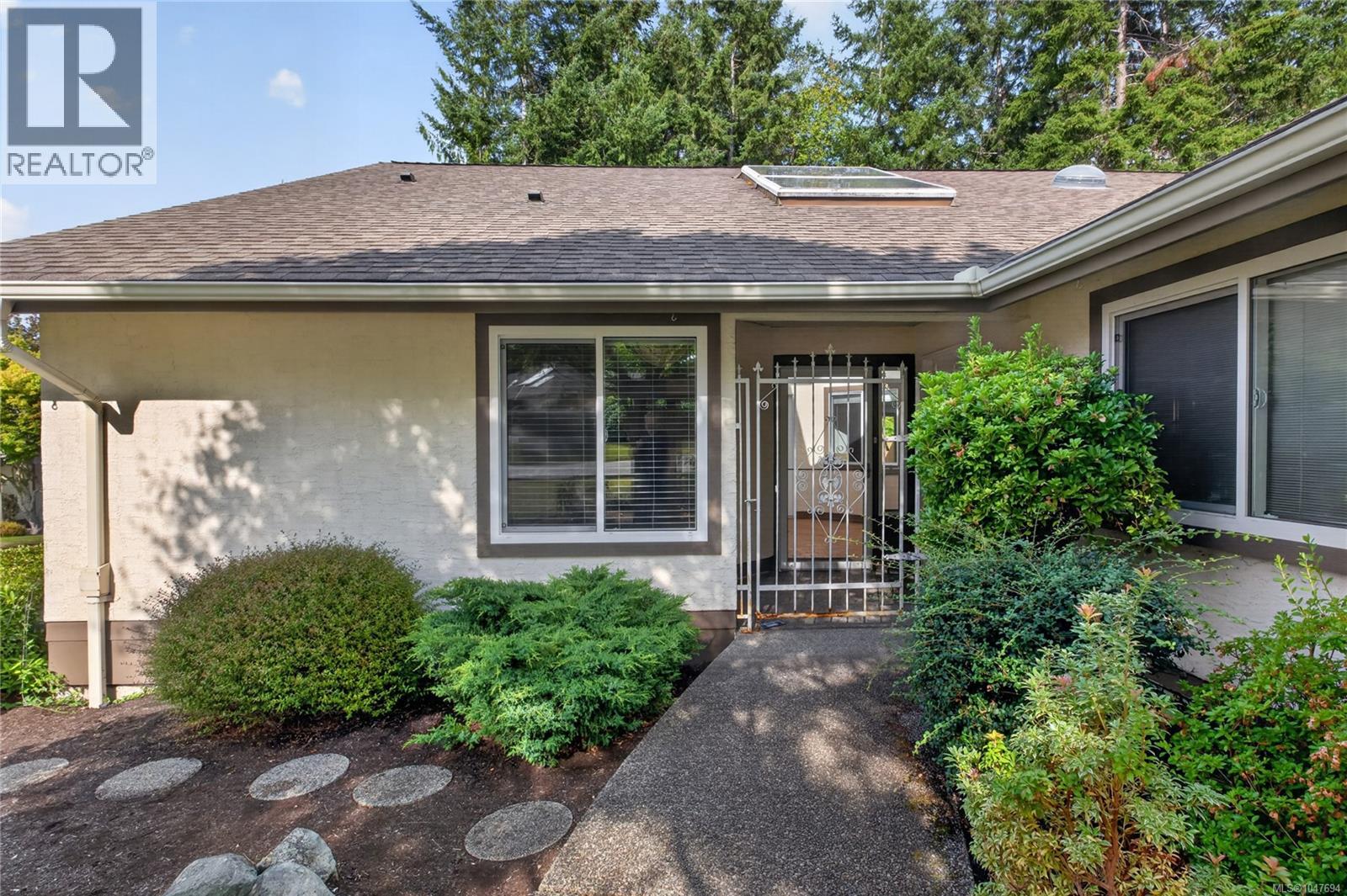 #1 885 Berwick Rd S - 5