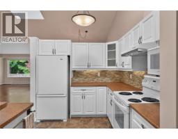 1 885 Berwick Rd S, Qualicum Beach, BC V9K1N7 Photo 12
