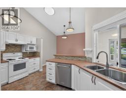 1 885 Berwick Rd S, Qualicum Beach, BC V9K1N7 Photo 14