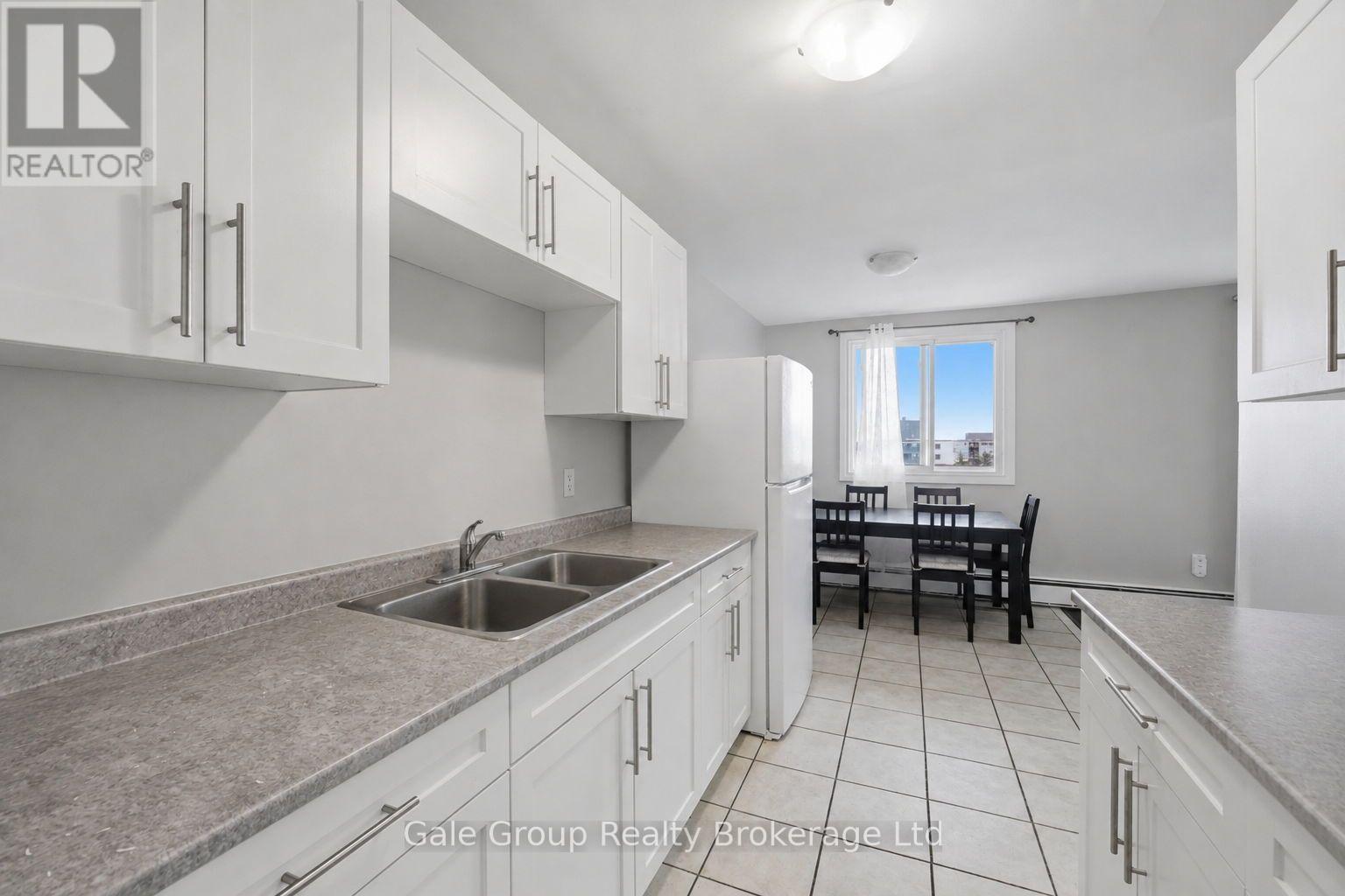 #814 750 KIPPS LANE - 15