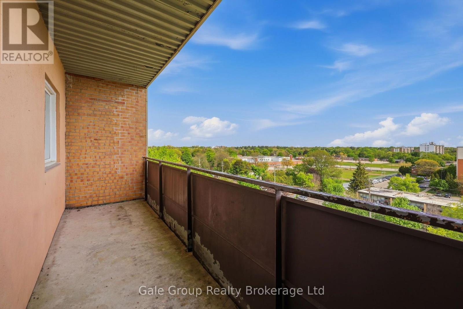 #814 750 KIPPS LANE - 27